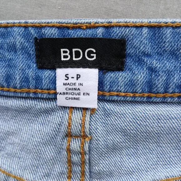 UO BDG Notched Denim Mini Skirt S-P jeans cutoffs frayed light wash notched - Picture 6 of 11